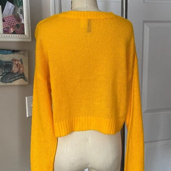 H&M DIVIDED Yellow Light weight CROP Cropped Slouchy Sweater *SMALL* B54 - Picture 4 of 5